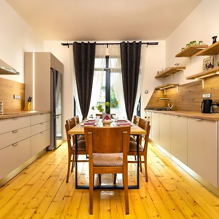 Apartmán Chic And Charming 2bd Flat In The Heart Of By Flat Mаnager *