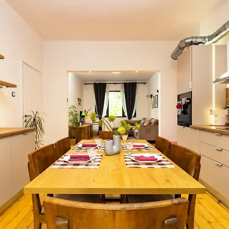 Chic And Charming 2bd Flat In The Heart Of By Flat Mаnager Apartmán *