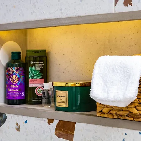 Chic And Charming 2bd Flat In The Heart Of By Flat Mаnager