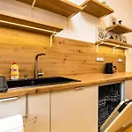 Chic And Charming 2bd Flat In The Heart Of By Flat Mаnager