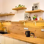 Διαμέρισμα Chic And Charming 2bd Flat In The Heart Of By Flat Mаnager *