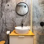 Chic And Charming 2bd Flat In The Heart Of By Flat Mаnager *