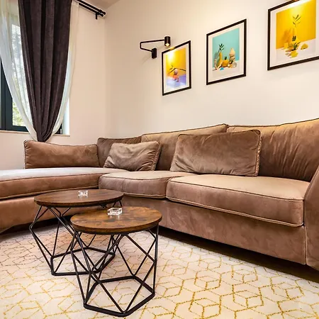 Διαμέρισμα Chic And Charming 2bd Flat In The Heart Of By Flat Mаnager *