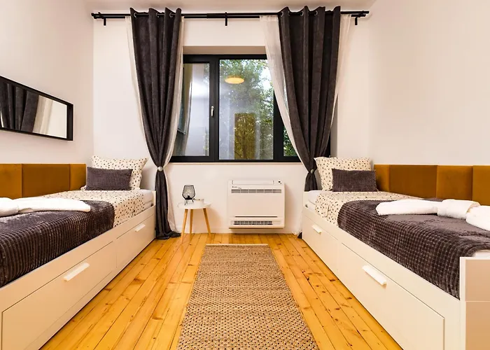 Chic And Charming 2bd Flat In The Heart Of By Flat Mаnager アパート